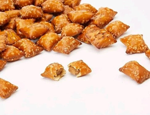Kirkland Signature Peanut Butter Filled Pretzel Nuggets, 55 oz
